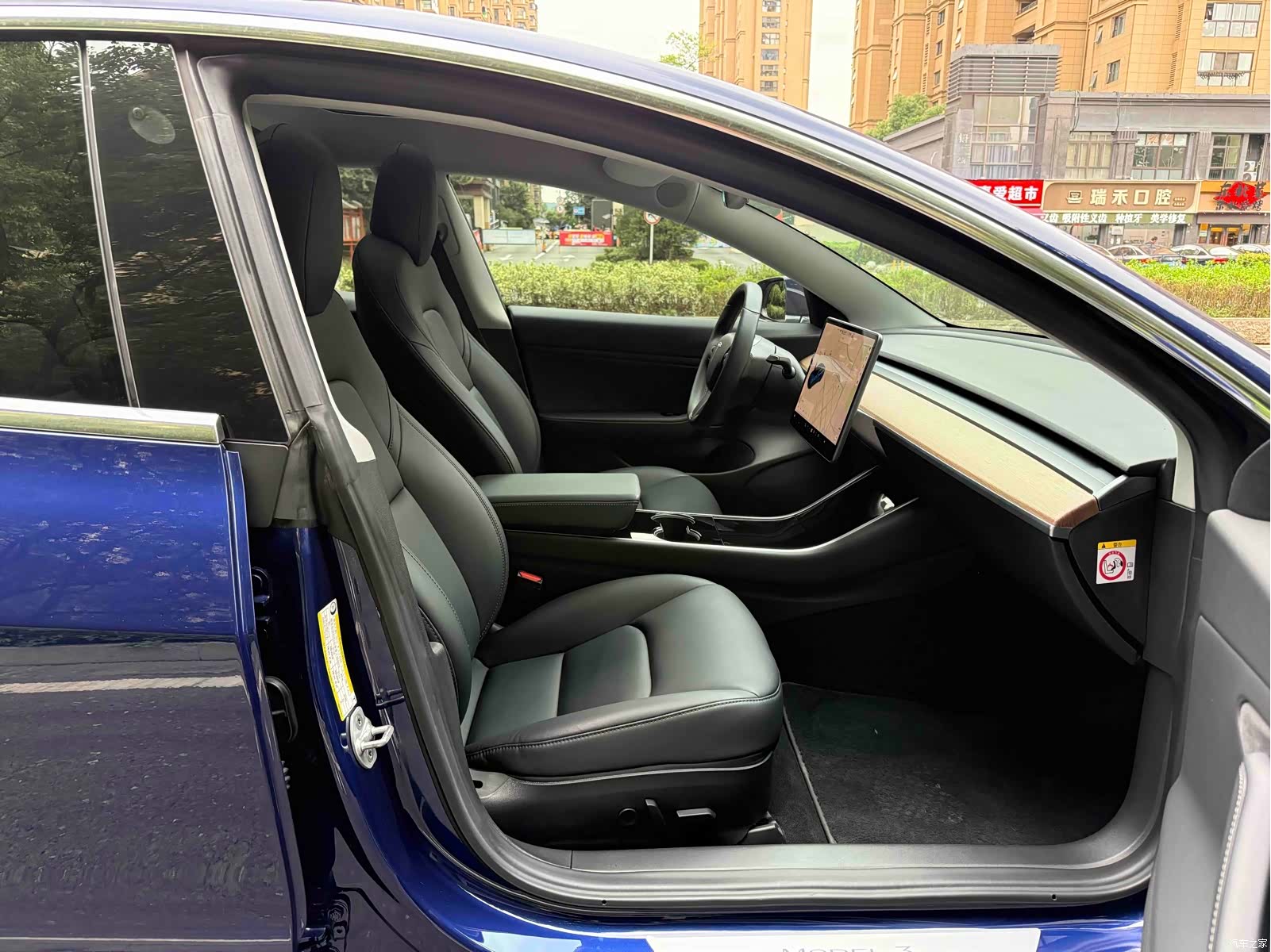 Tesla Model 3, 2019 11