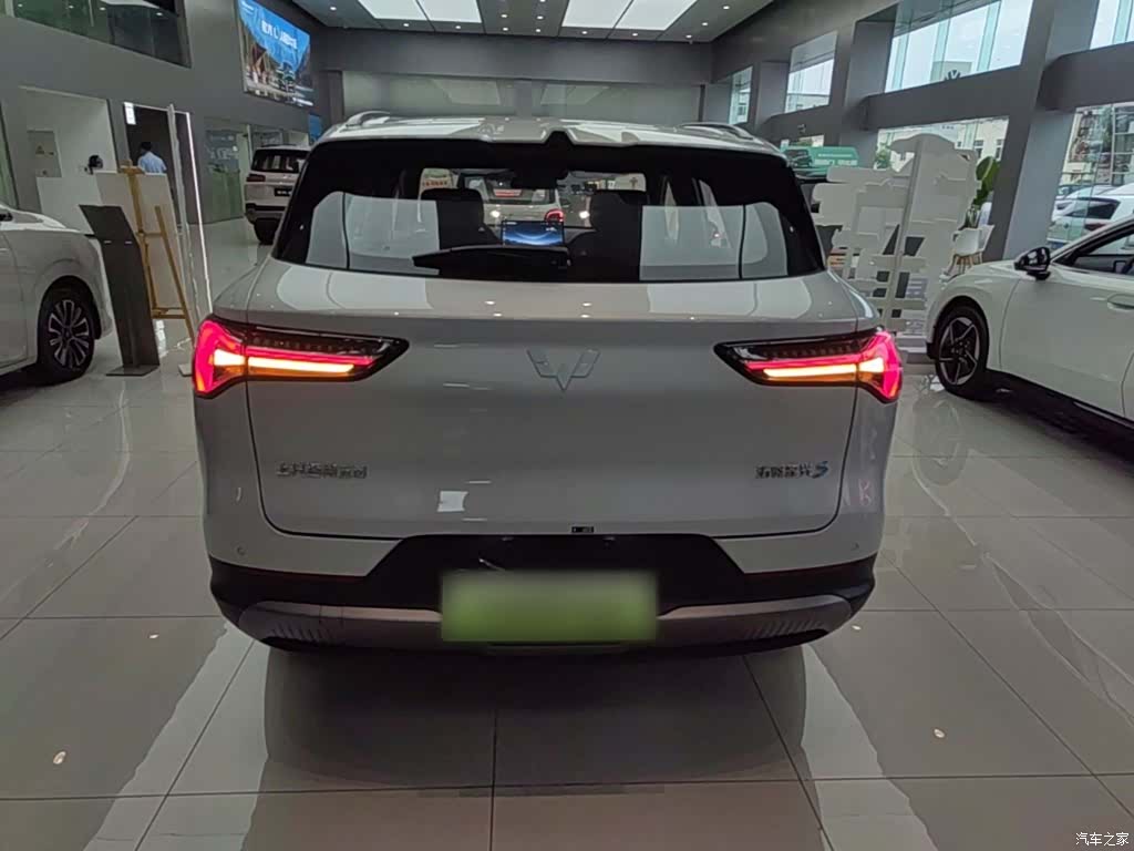 Wuling Starlight, 2025 6
