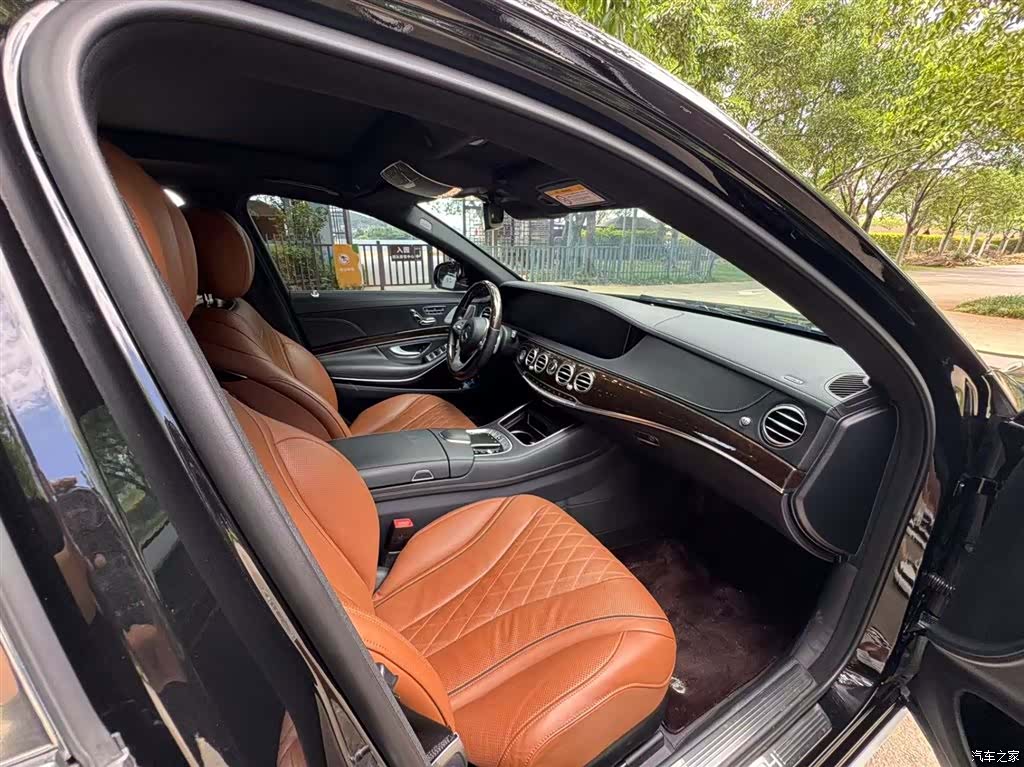 Maybach S-Class, 2020 7
