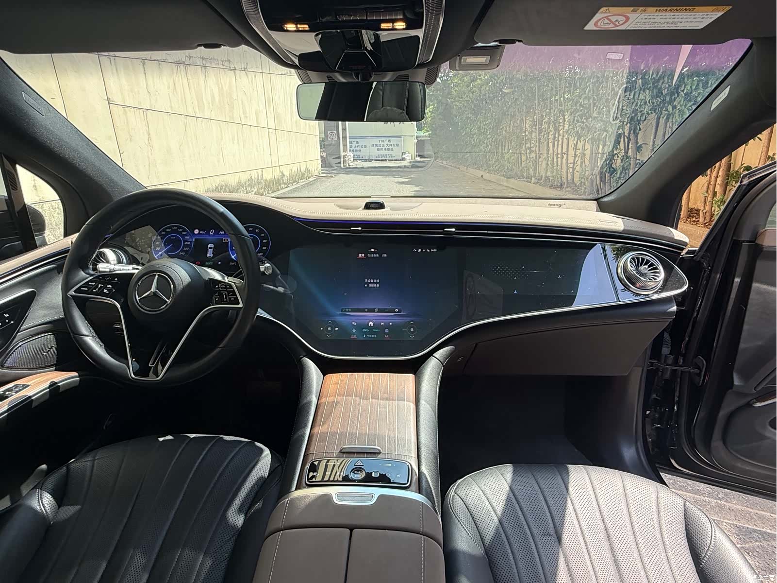 Mercedes-Benz EQS, 2025 9