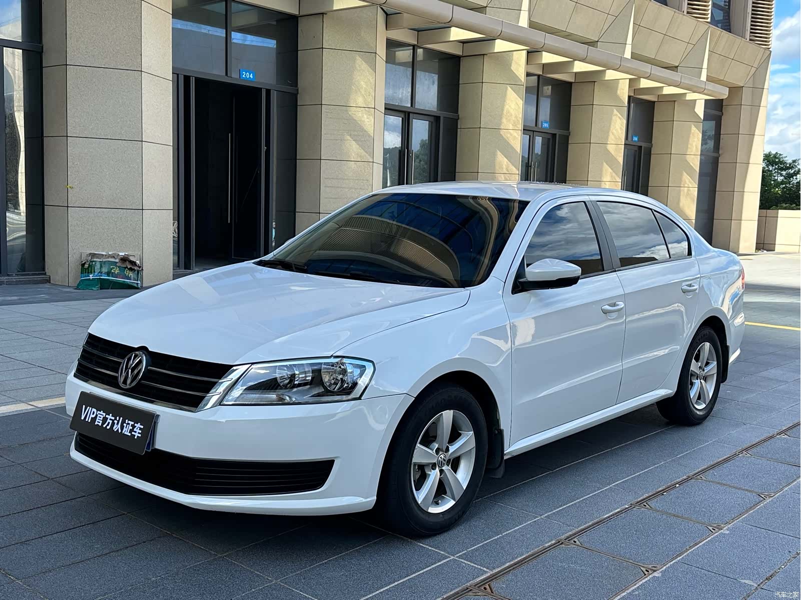 Volkswagen Lavida, 2014 1