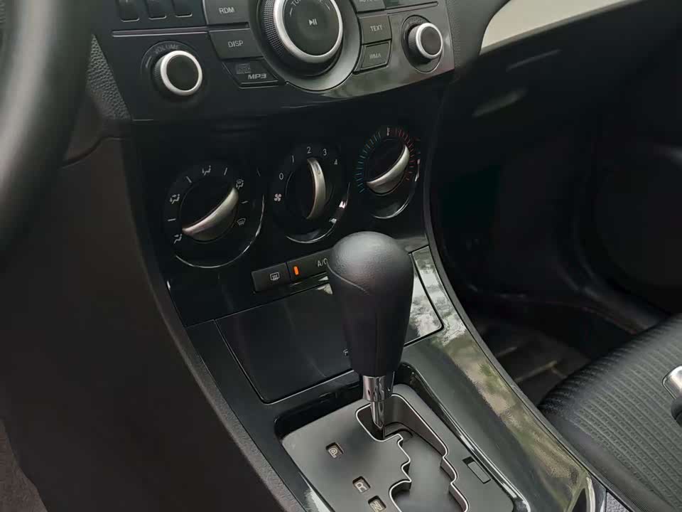 Mazda 3 star Cheng