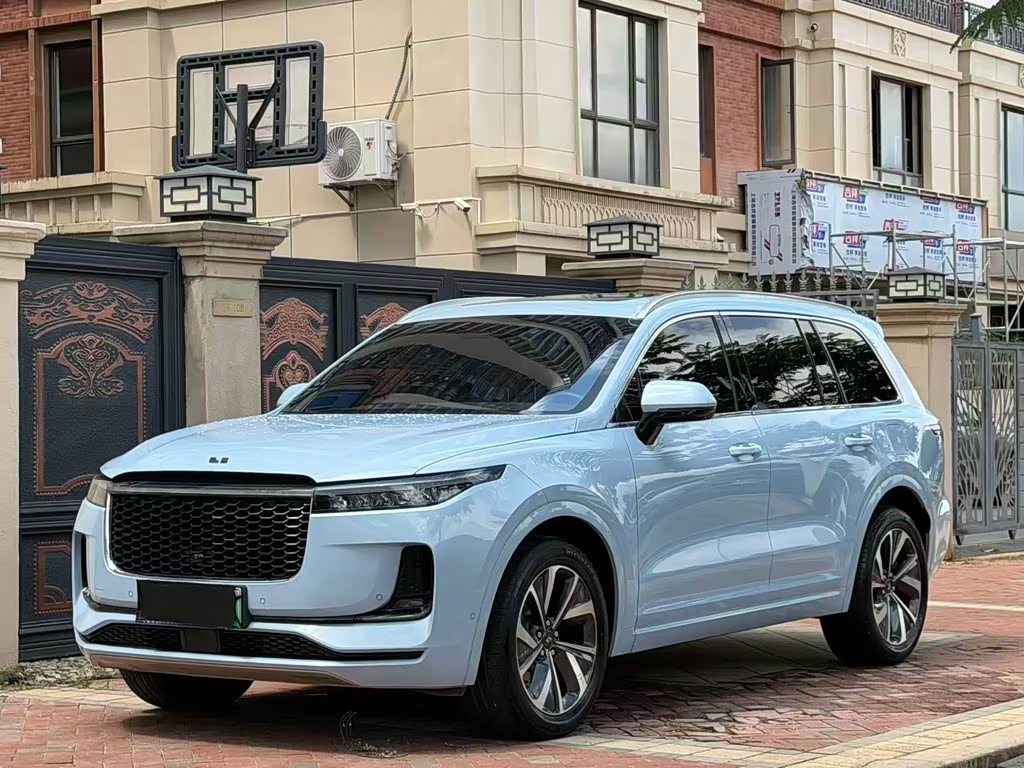 Li Auto ONE