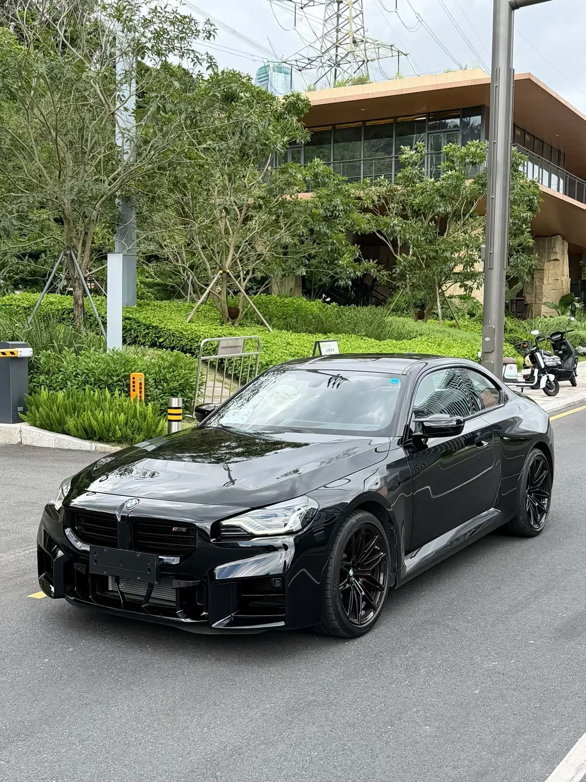 BMW M2, 2025 1