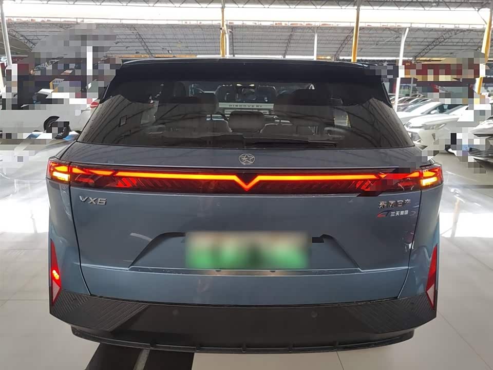 Venucia VX6