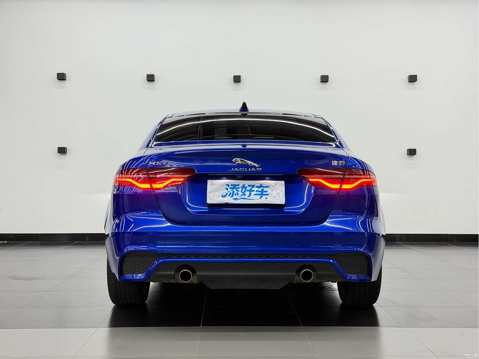 Land Rover XEL, 2021 12