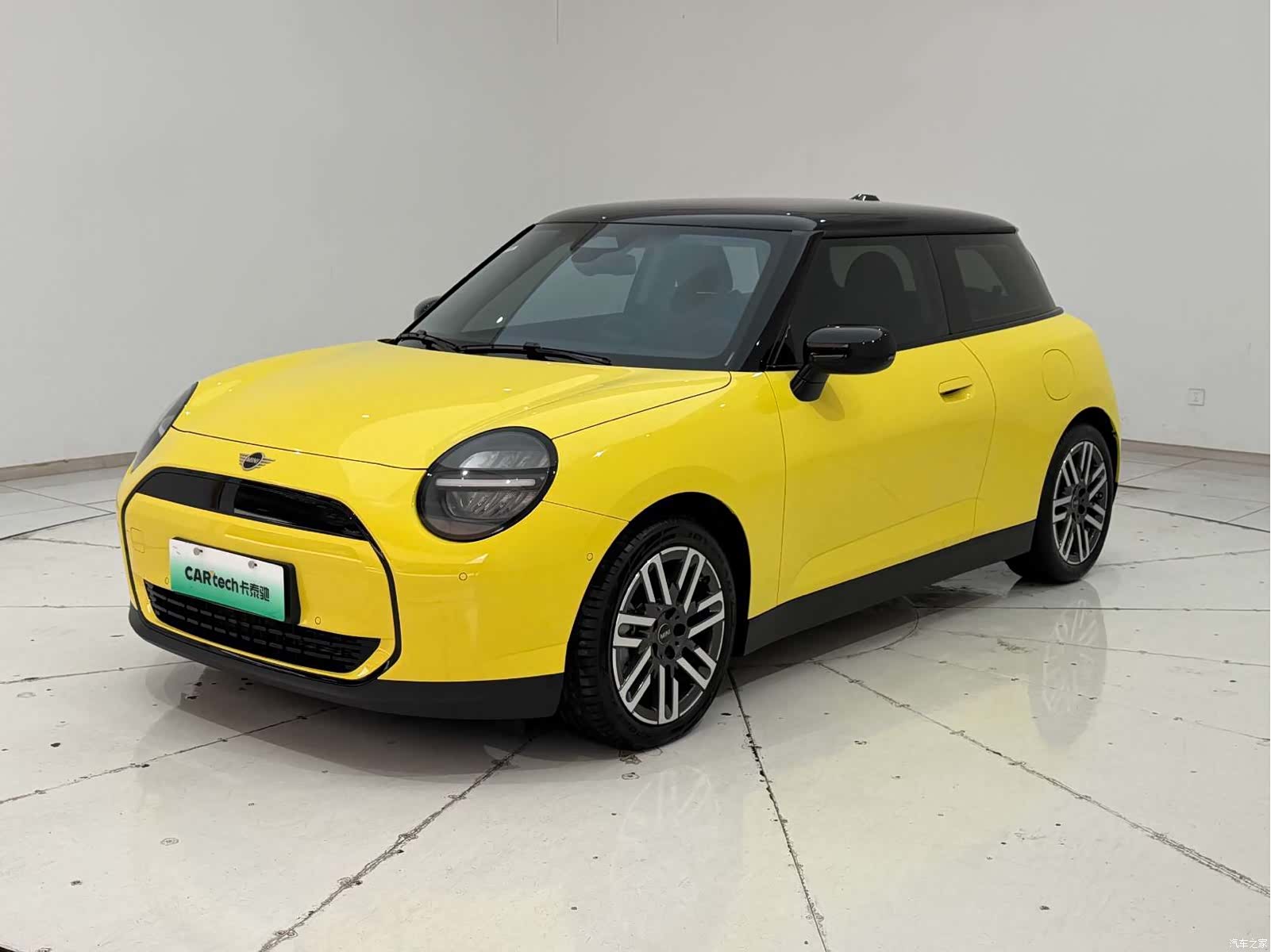 Mini Cooper, 2024 все фото