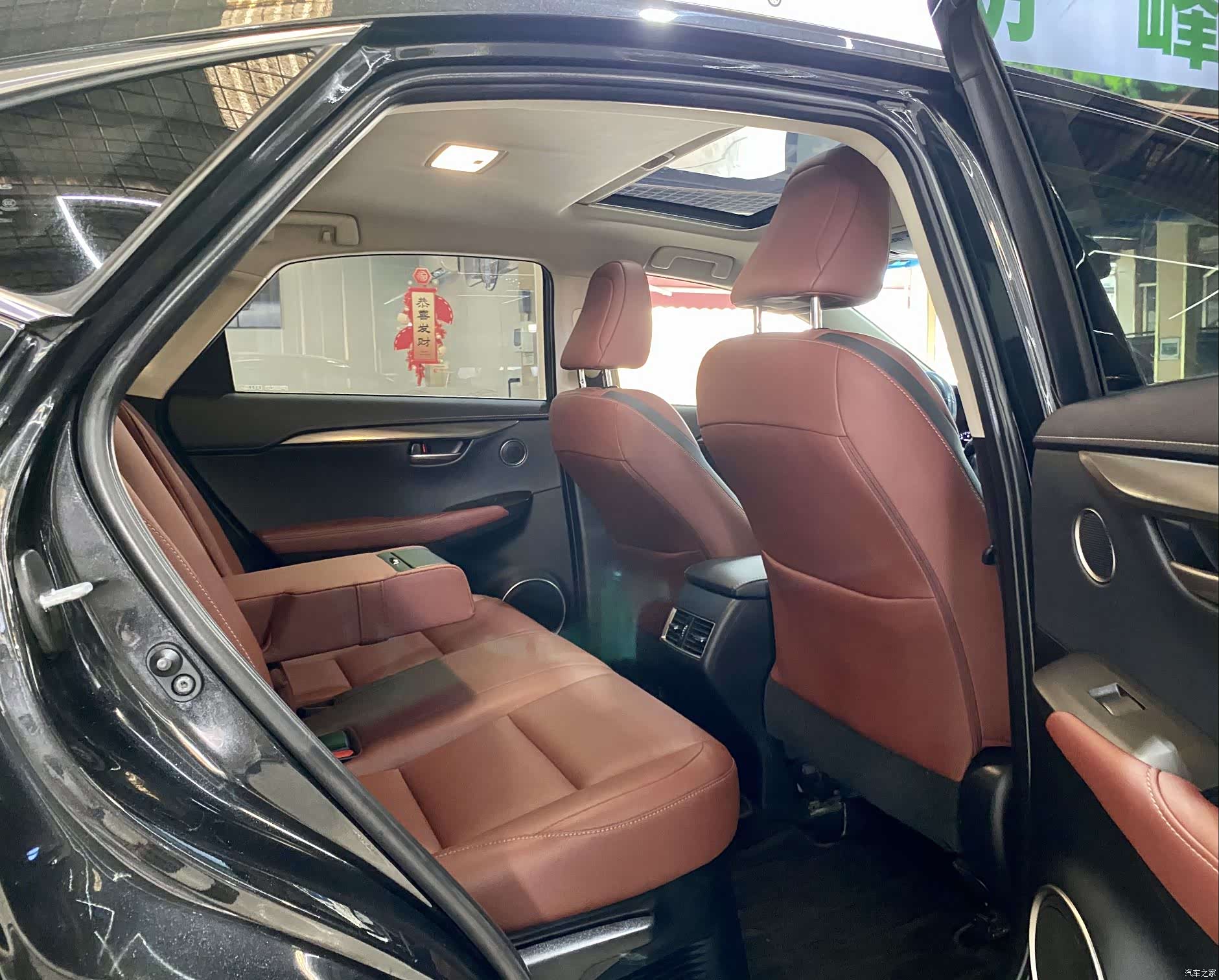 Lexus NX, 2016 13