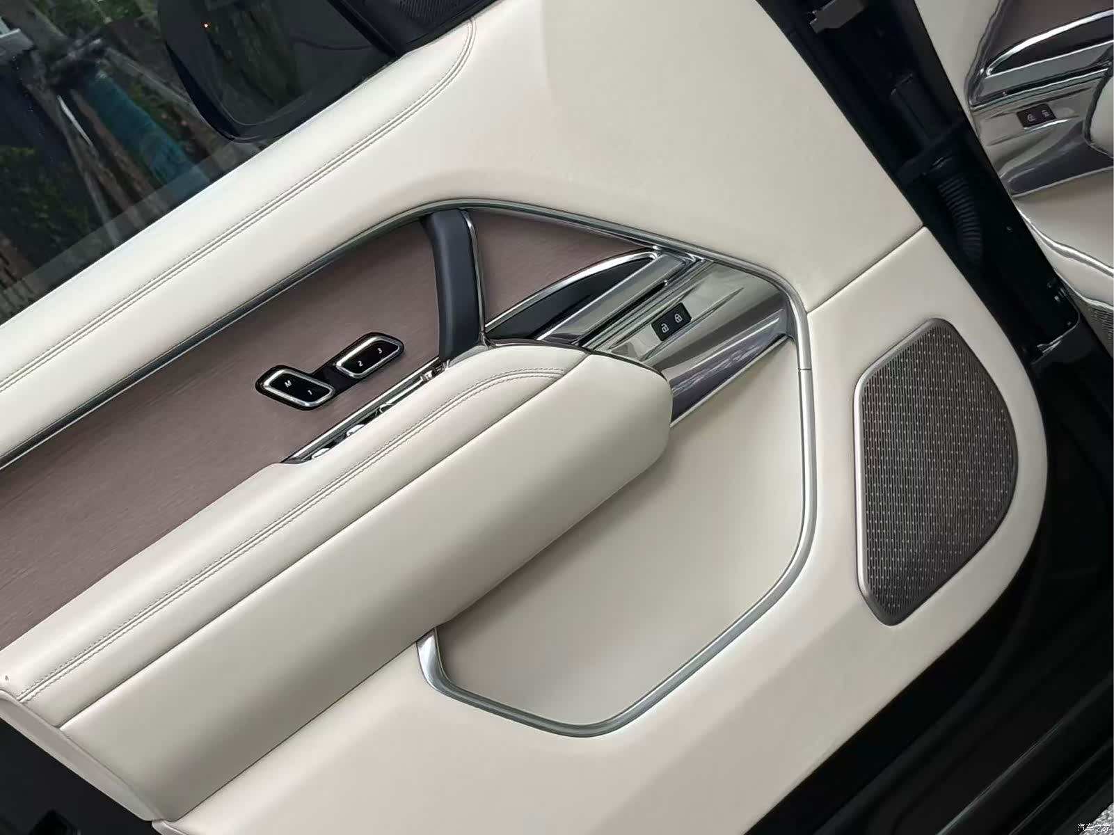 Land Rover Range Rover, 2024 23
