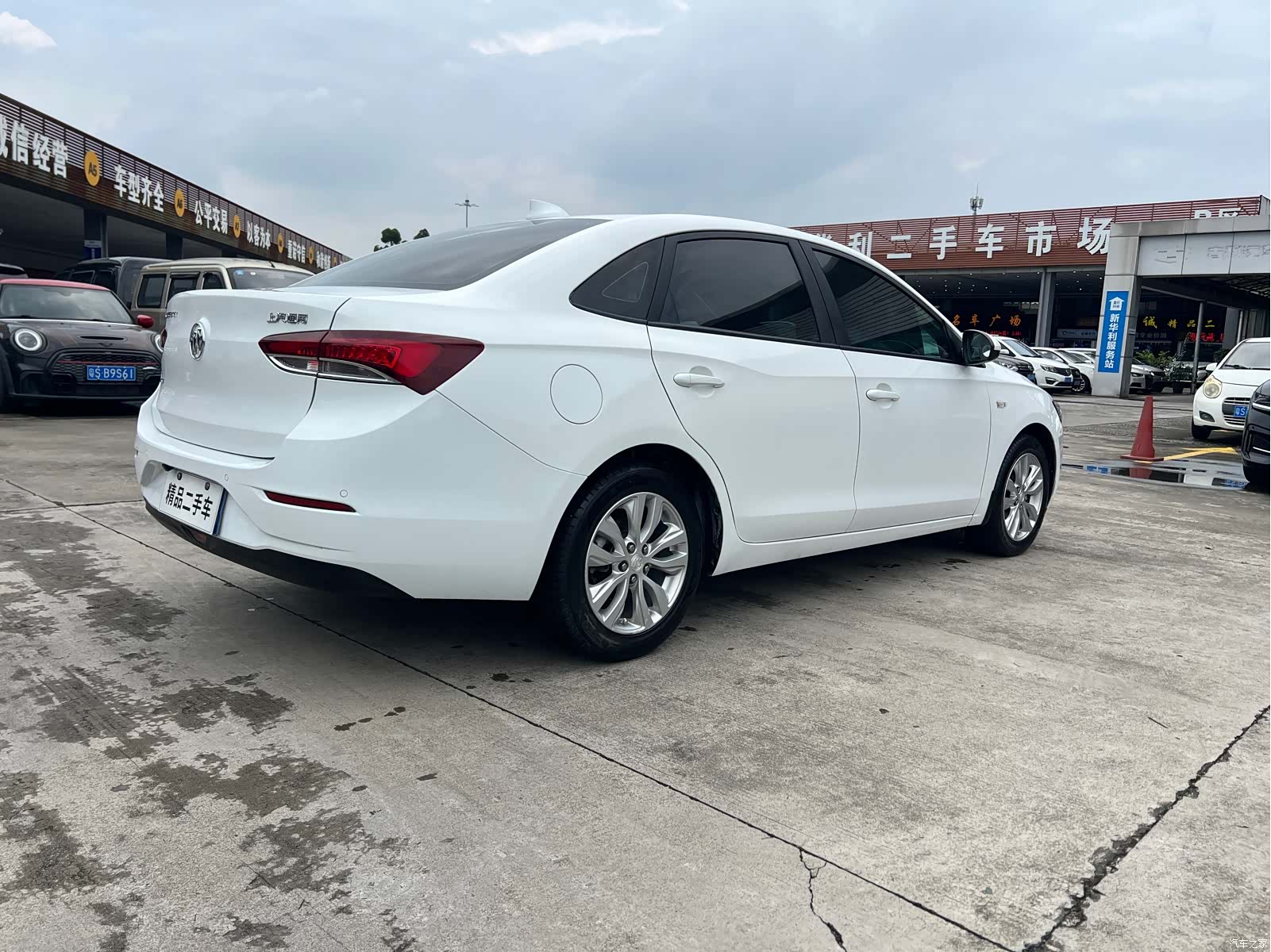 Buick V, 2017 все фото