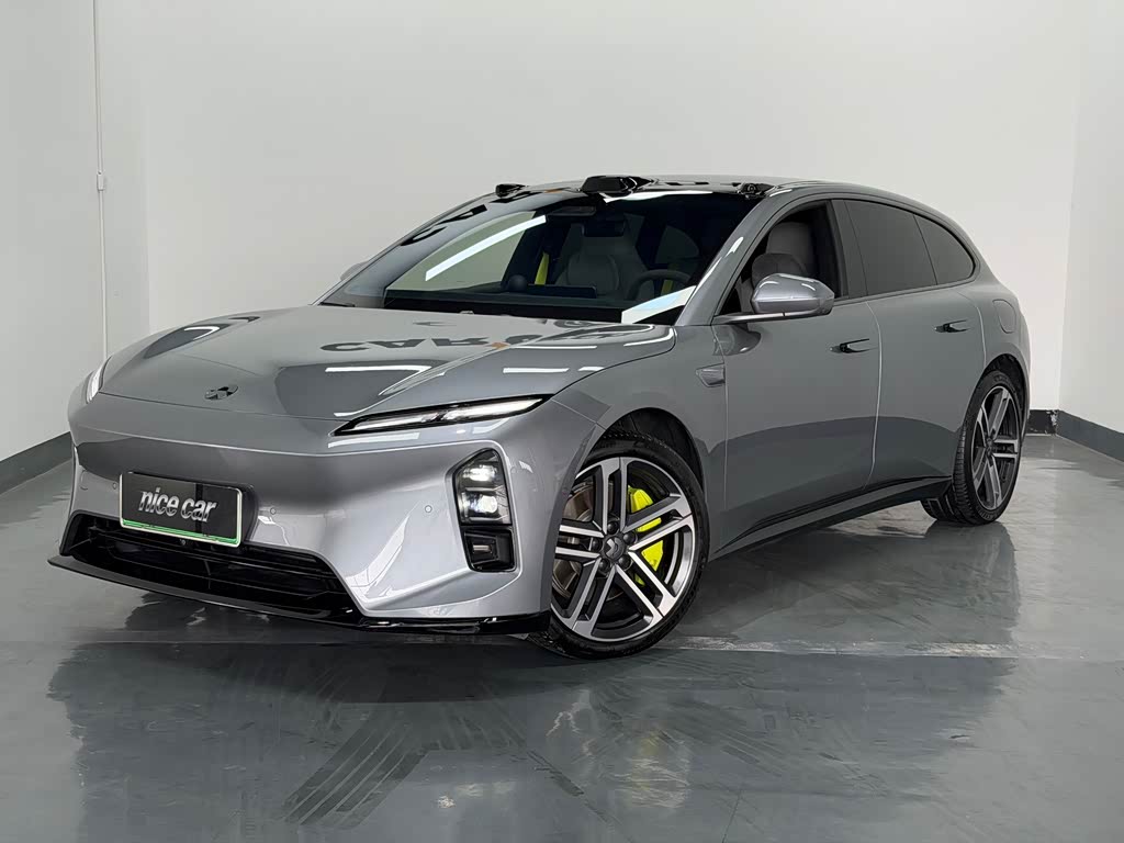 NIO ET5