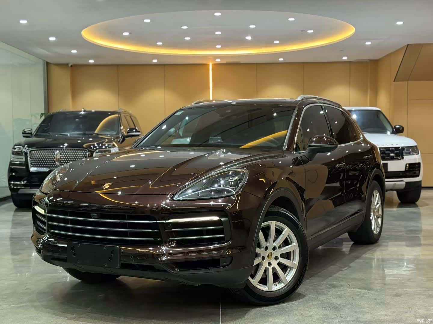 Porsche Cayenne, 2018 все фото