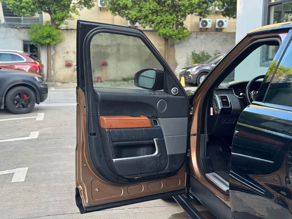 Land Rover Range Rover Sport Land Rover Range Rover Sport