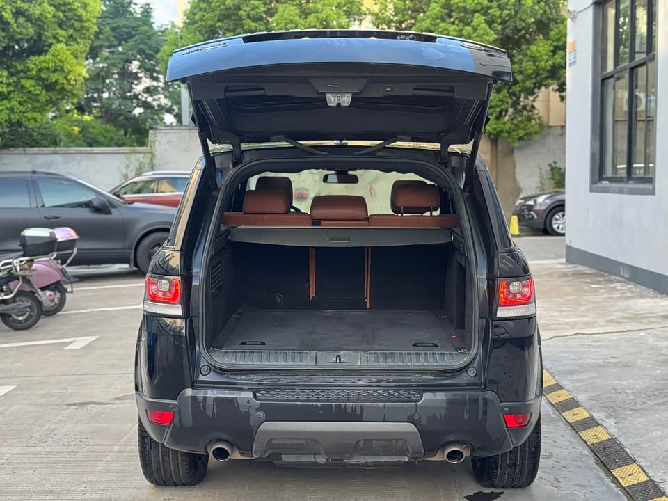 Land Rover Range Rover Sport Land Rover Range Rover Sport