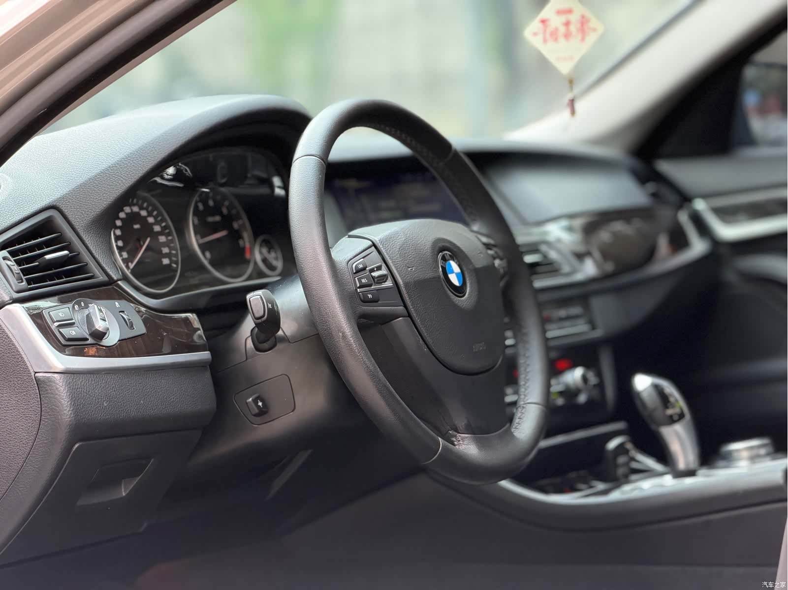 BMW 5 Series, 2013 4