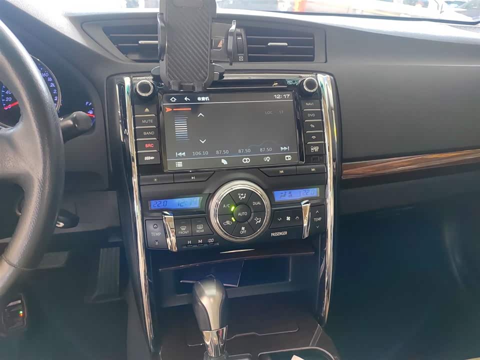 Toyota Reiz Toyota Reiz