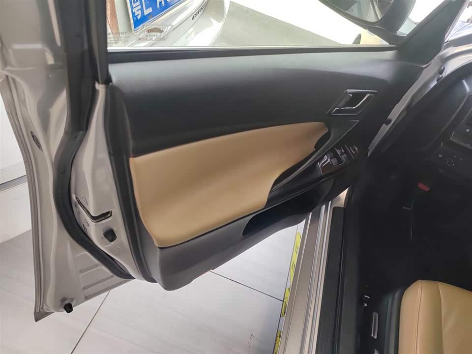 Toyota Reiz Toyota Reiz