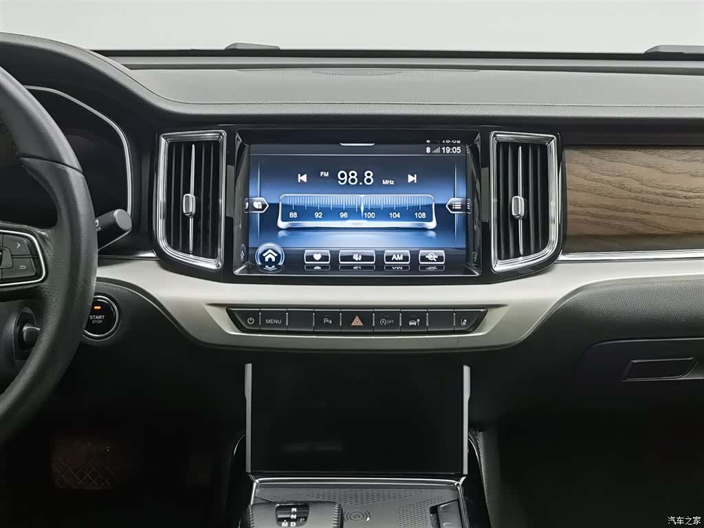 Hongqi HS7, 2019 12