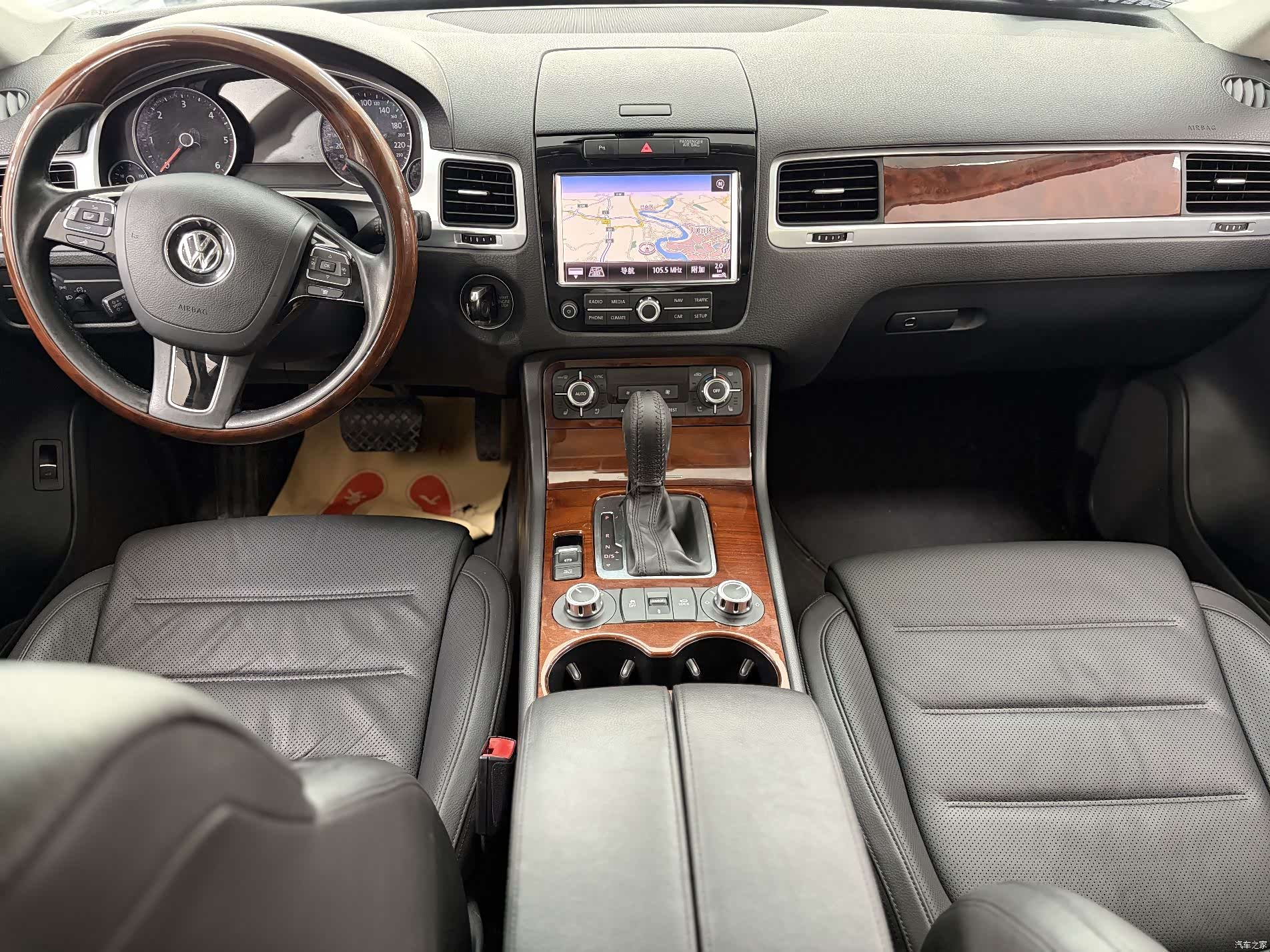 Volkswagen Touareg, 2015 17