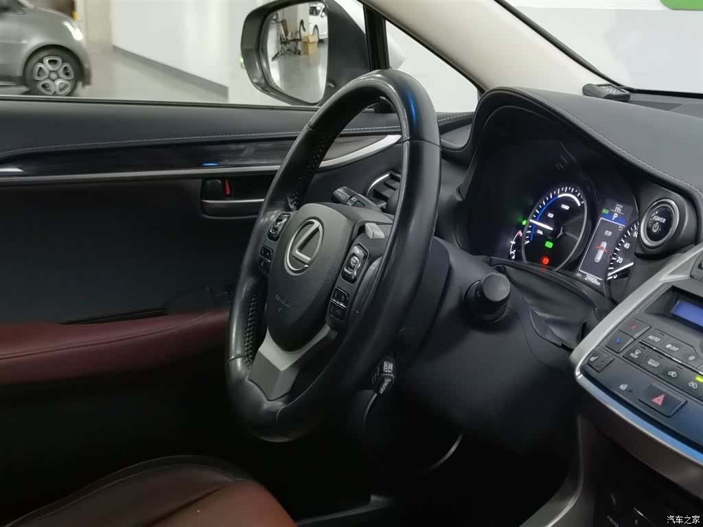 Lexus NX, 2016 22