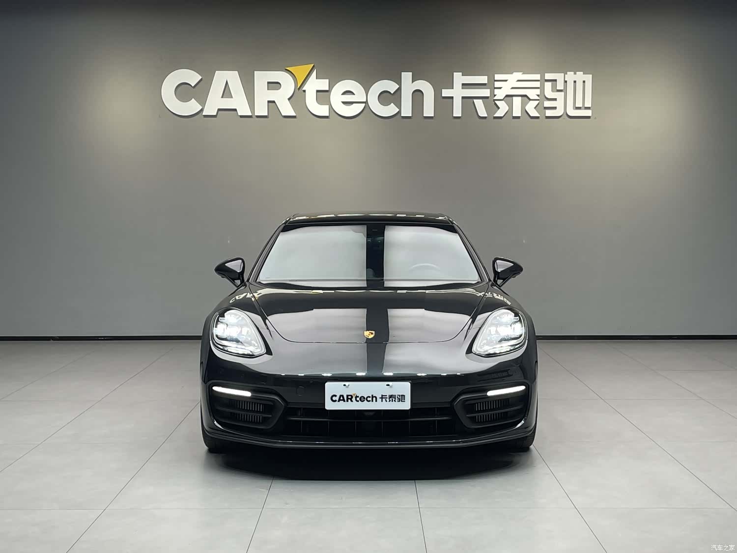 Porsche Panamera, 2023 2