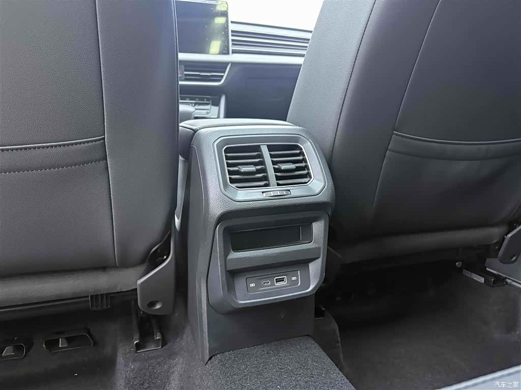 Volkswagen Tiguan L, 2024 26
