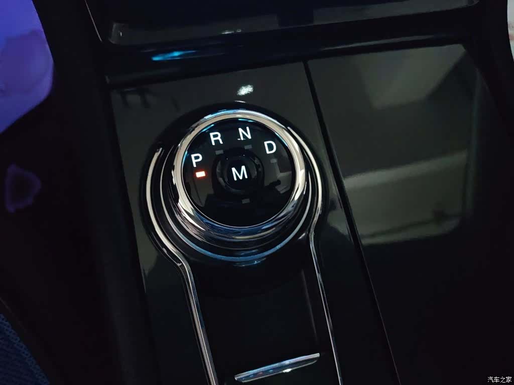 Ford Taurus, 2021 7