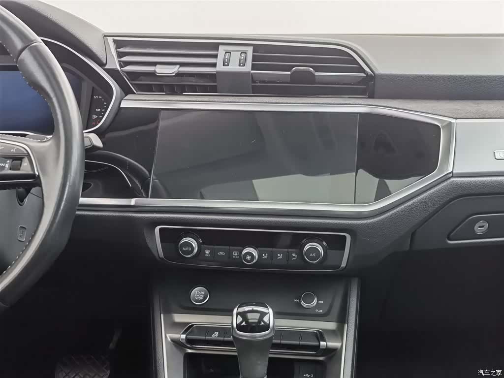 Audi Q3, 2019 12