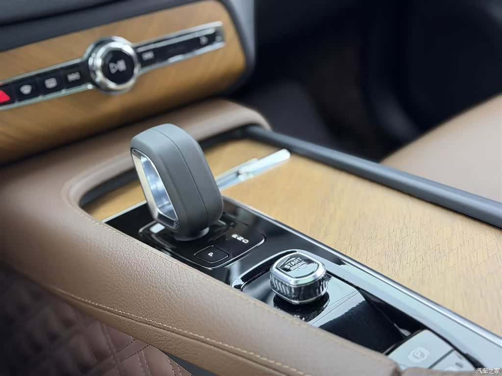 Volvo XC90, 2022 16