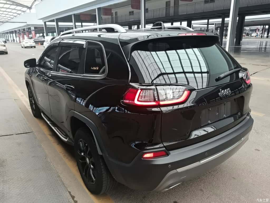 Jeep Cherokee, 2019 все фото