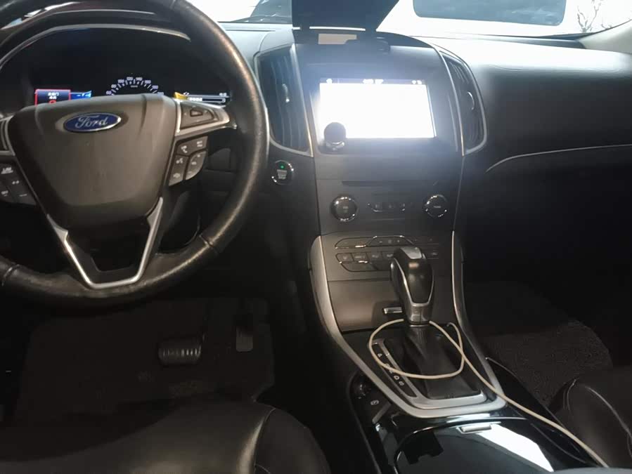 Ford Edge 2017, фото 13