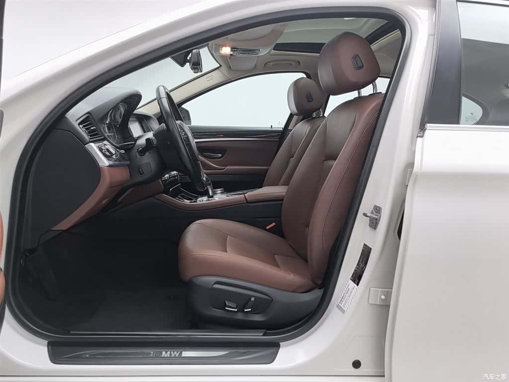 BMW 5 Series, 2015 10