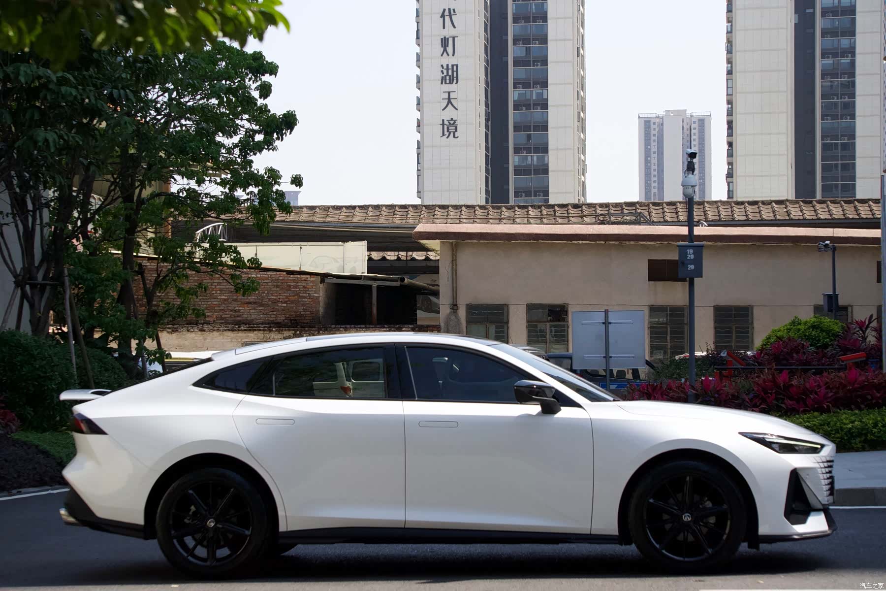 Changan UNI-V, 2024 4