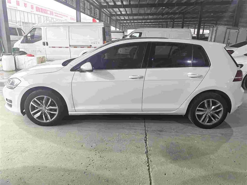 Volkswagen golf