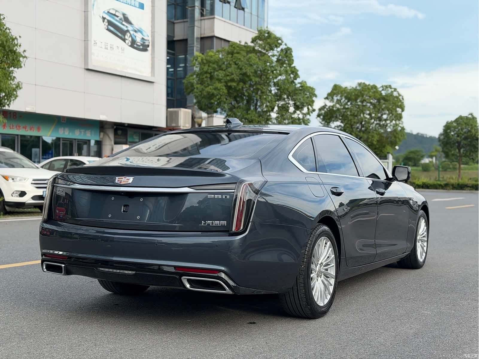Cadillac CT6, 2023 15