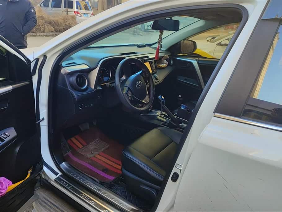 Toyota RAV4 Rongfang