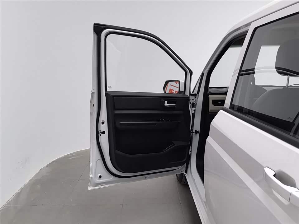 Wuling Wuling Hongguang PLUS