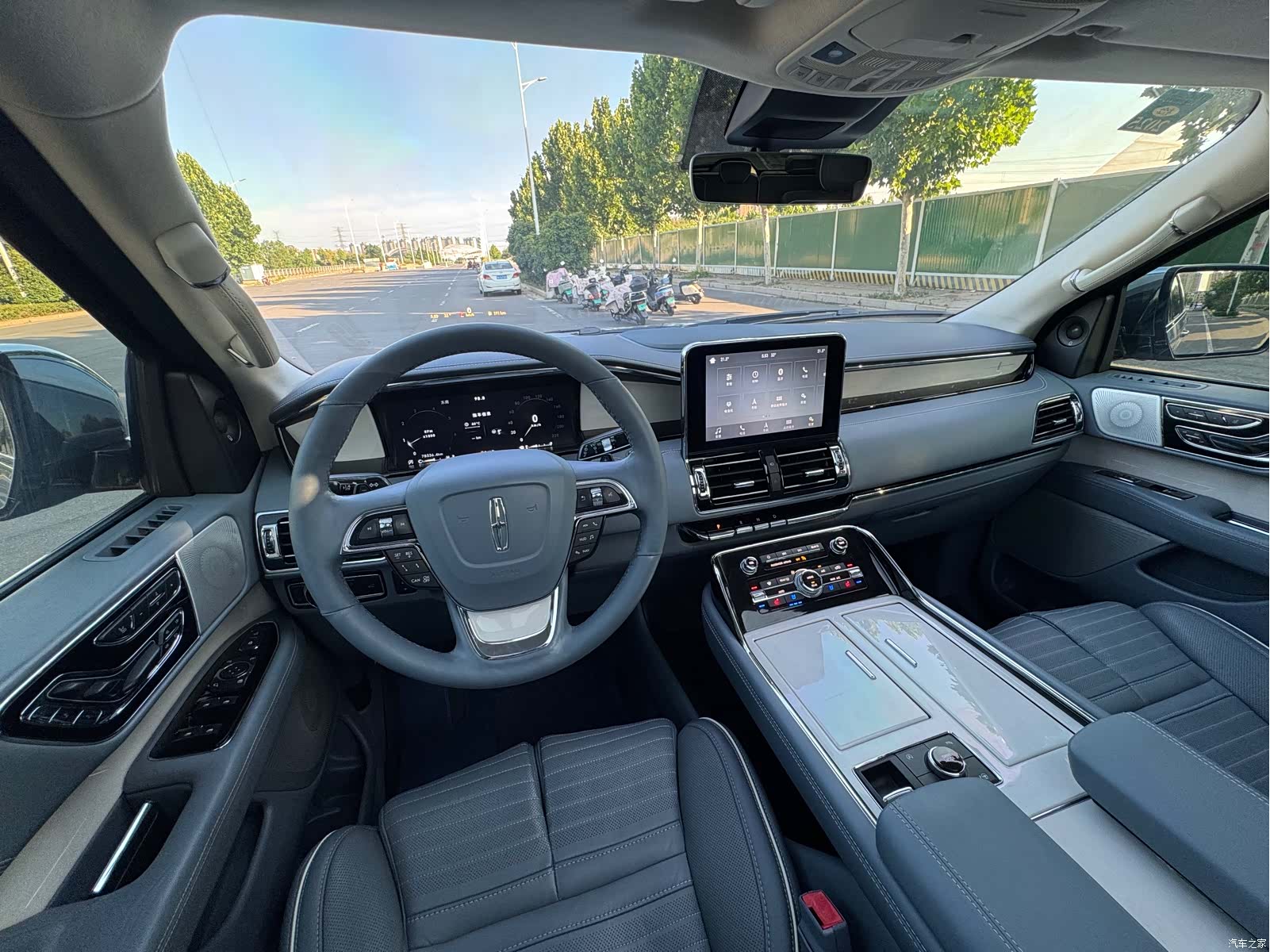 Lincoln Navigator, 2019 26