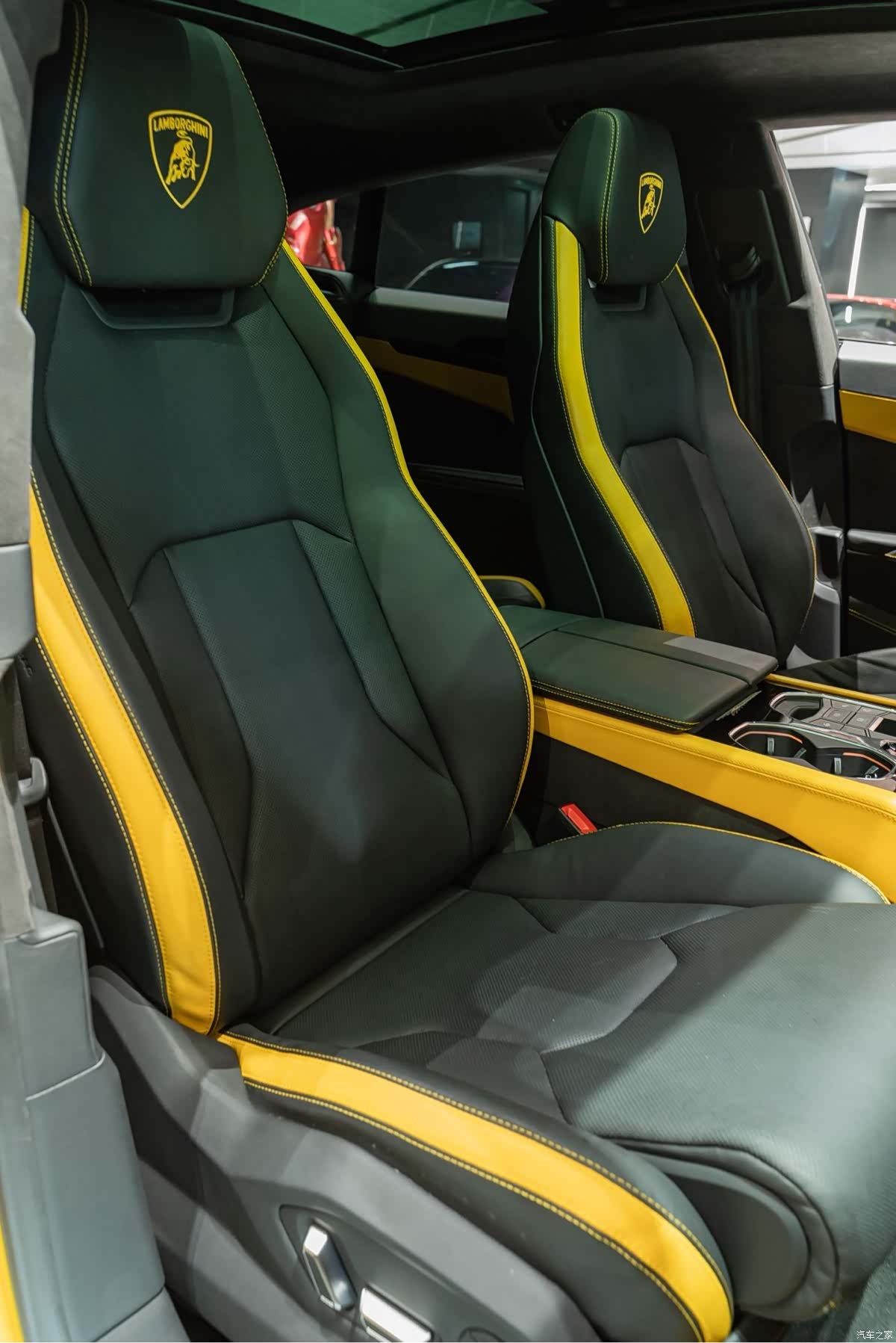 Lamborghini Urus, 2025 17