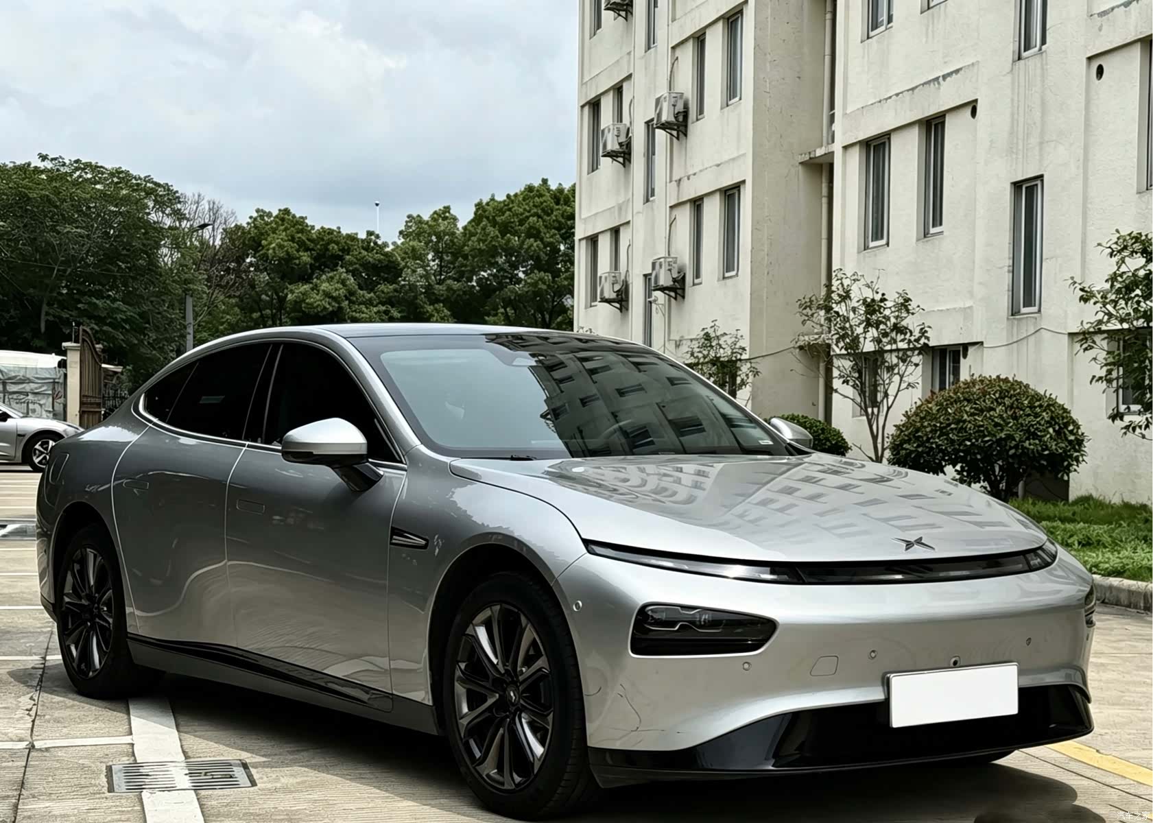 Xpeng P7, 2022 4