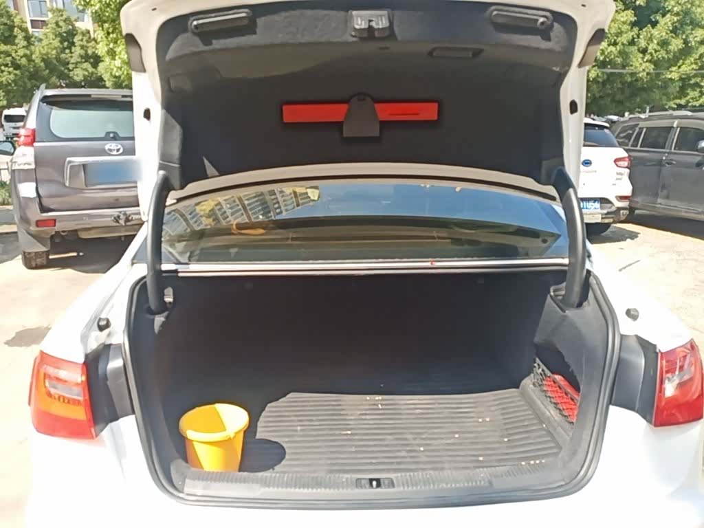 Audi A6L, 2014 19