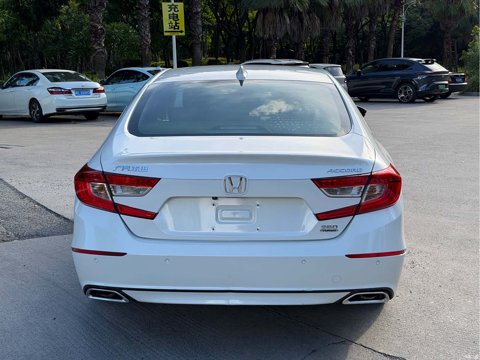 Honda Accord, 2019 8