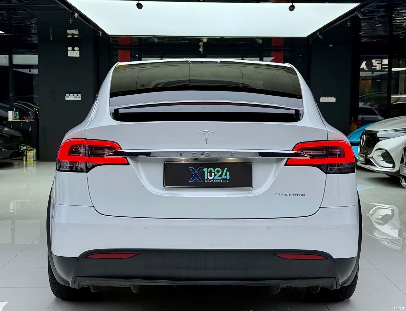 Tesla Model X, 2019 16