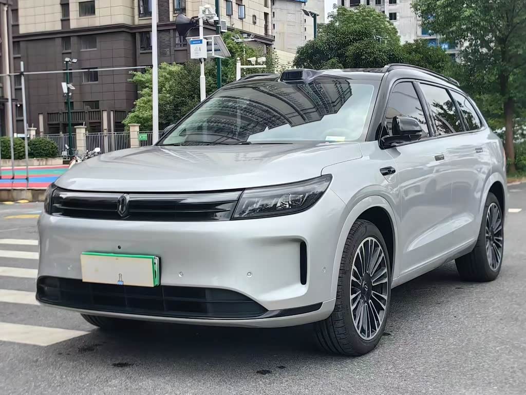AITO M7