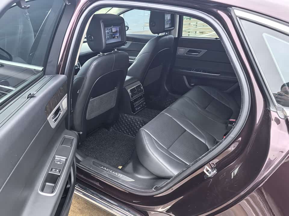 Jaguar XFL Jaguar XFL
