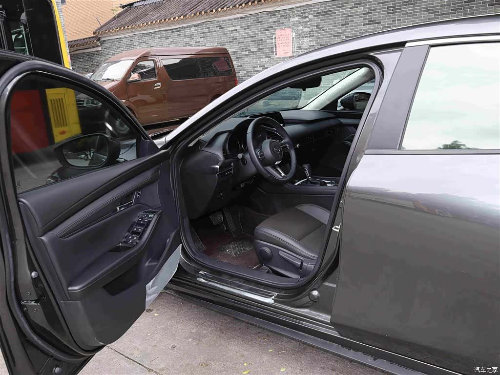 Mazda Mazda3, 2023 4