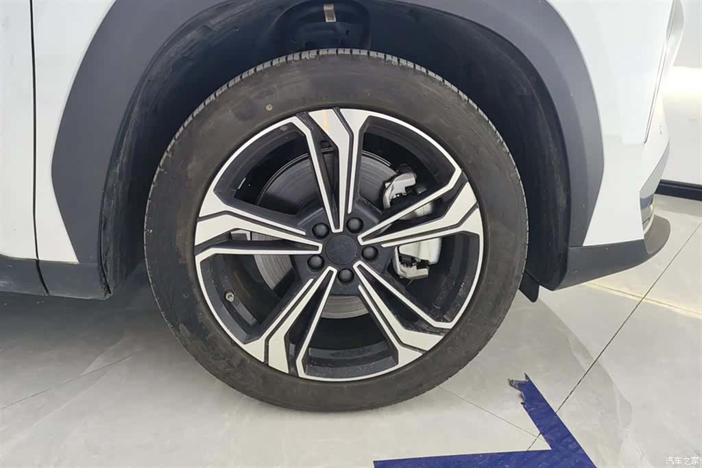 Geely Galaxy L7, 2025 6