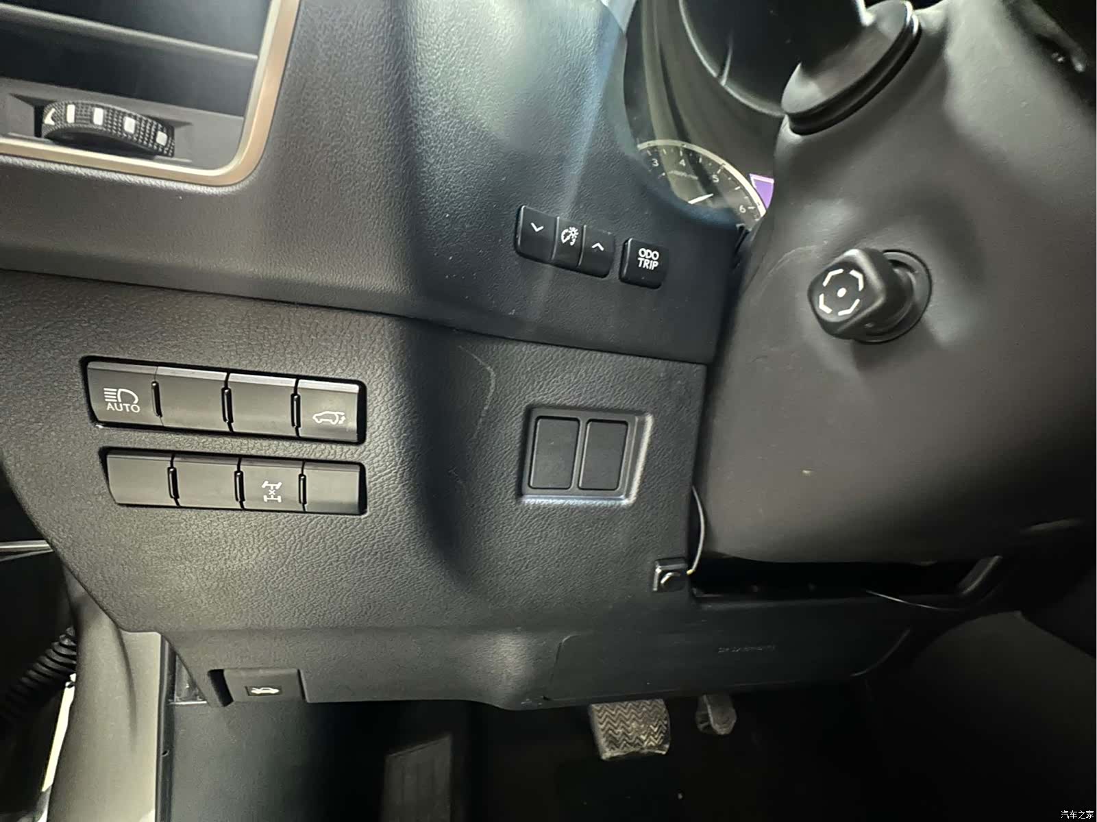 Lexus NX, 2019 20