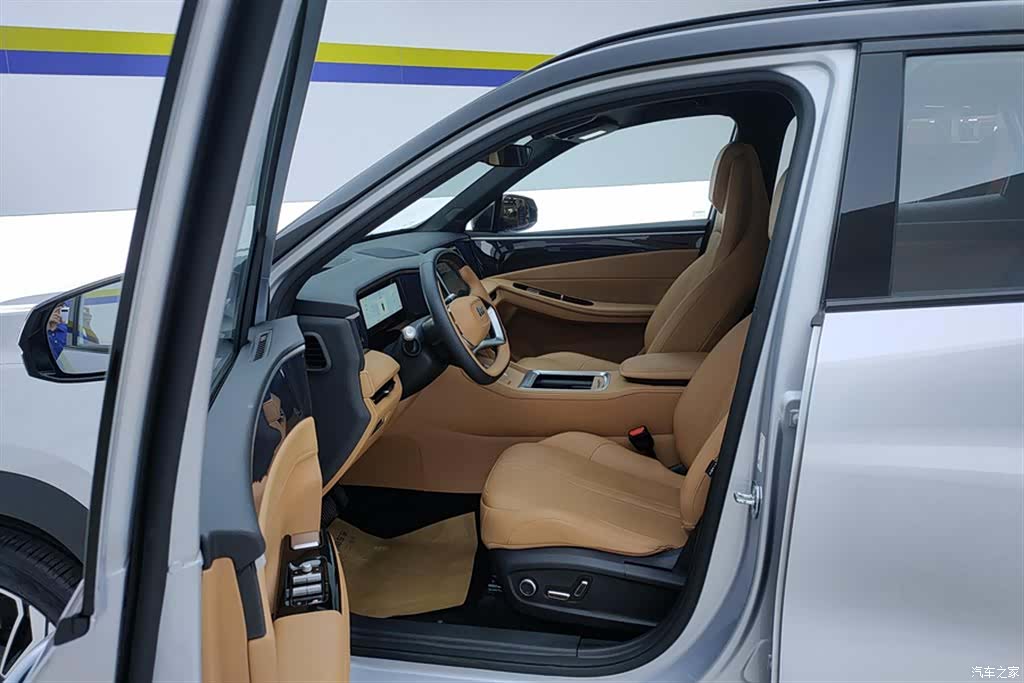 Geely Galaxy L7, 2025 9