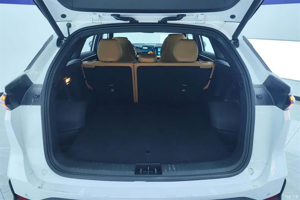 Geely Galaxy L7, 2025 4